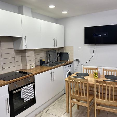 דירות לונדון Comfy Entire Flat In Kings Cross מראה חיצוני תמונה